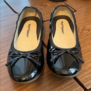 Hush Puppies Glossy Black Flats with Bow
